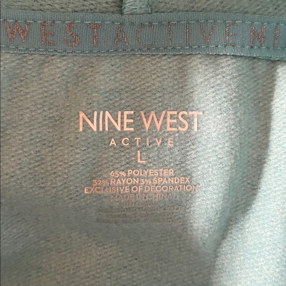 LARGE.   NINE WEST STRETCHY SOFT HOODIE TOP - Picture 10 of 10